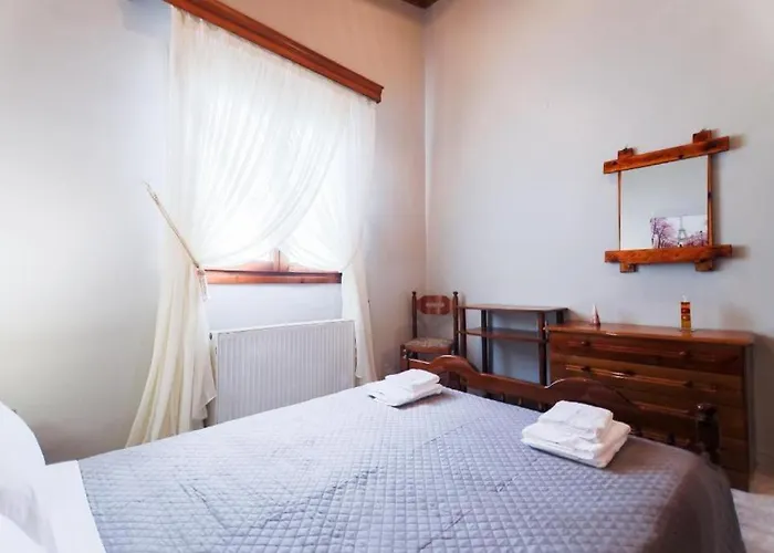 Red Roses-traditional House Сasa de vacaciones Kateríni