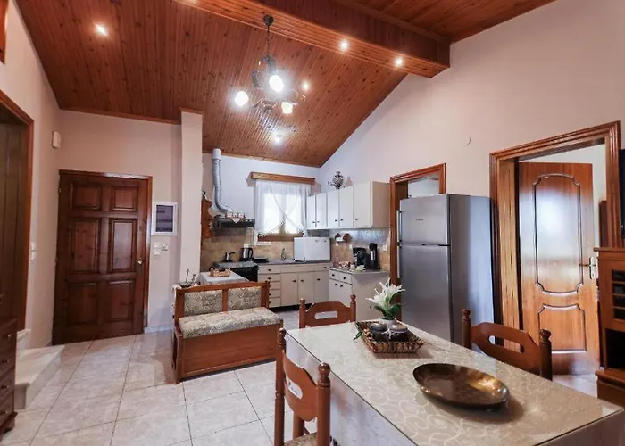 Red Roses-traditional House Kateríni